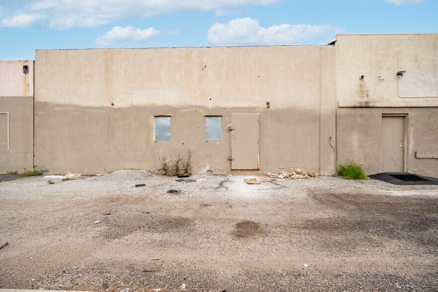 More Photos Of 12132 Front St, Norwalk Storefront Retail Office For Lease