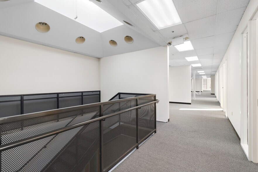 More Photos Of 193-199 Topaz St, Milpitas Warehouse For Lease