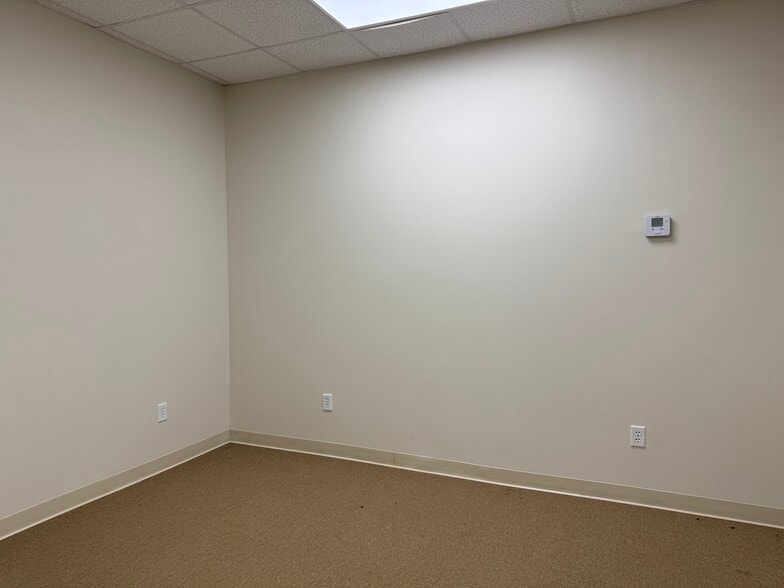 More Photos Of 5905 Scott Blvd, Horn Lake Light Distribution For Lease