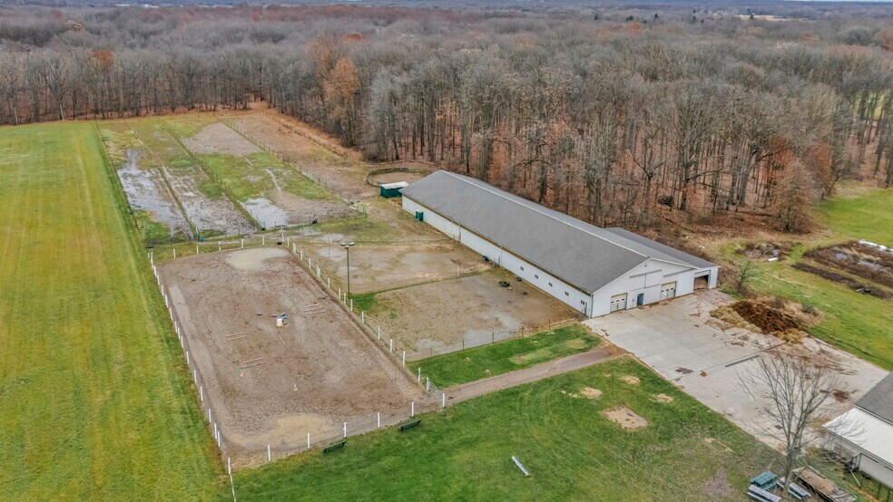 More Photos Of 16449 S Boone Rd, Columbia Station Specialty For Sale