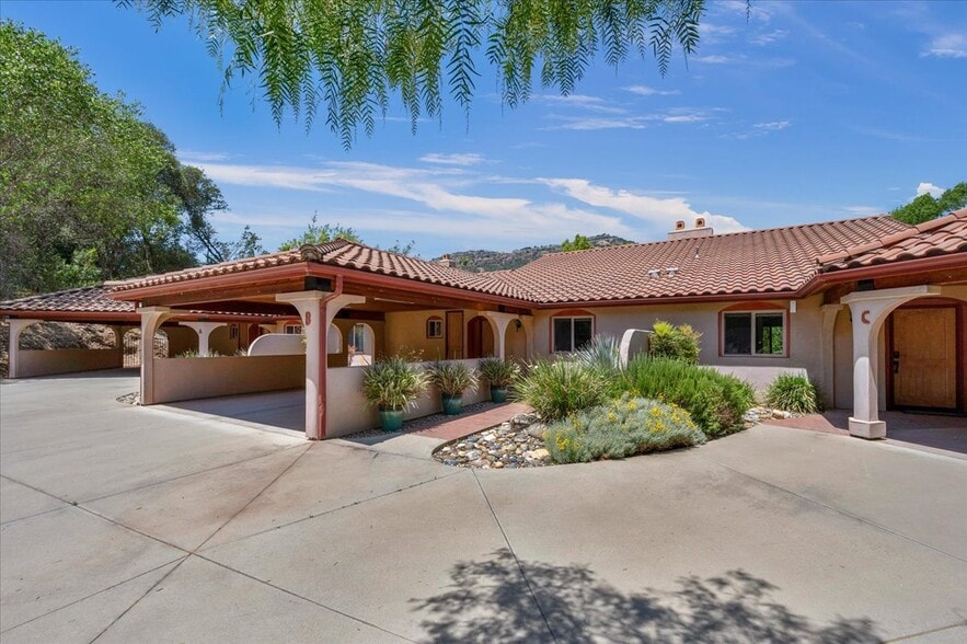 More Photos Of 29673 Rock Creek Dr, Three Rivers Specialty For Sale