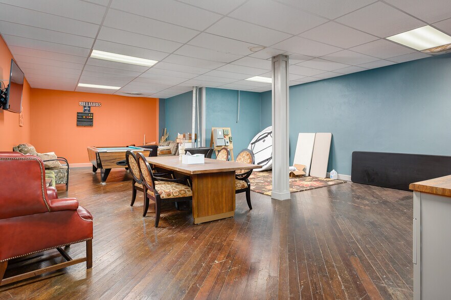 More Photos Of 109 N Court St, Florence Office For Sale