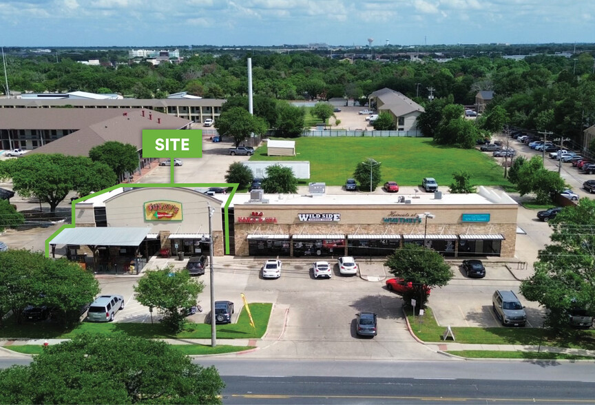 Primary Photo Of 1712 Southwest Pky, College Station Unknown For Lease