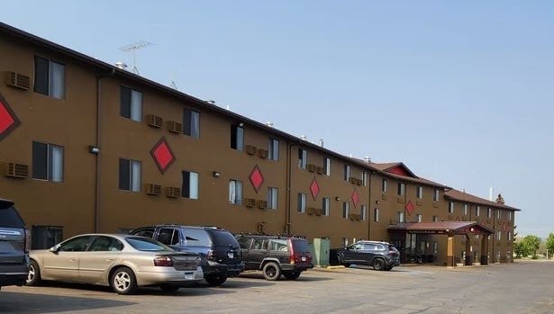 More Photos Of 1214 13th St S, Great Falls Hotel For Sale