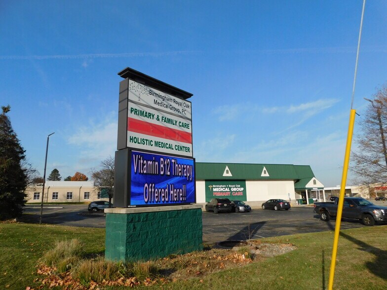 More Photos Of 5130 Coolidge Hwy, Royal Oak Office For Sale