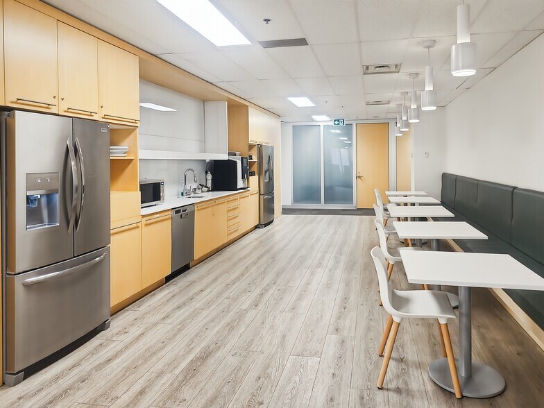 More Photos Of 4838 Richard Rd SW, Calgary Coworking Space