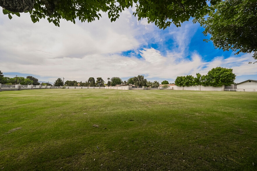 More Photos Of 6629 S Pecos Rd, Las Vegas Horse Stables For Sale