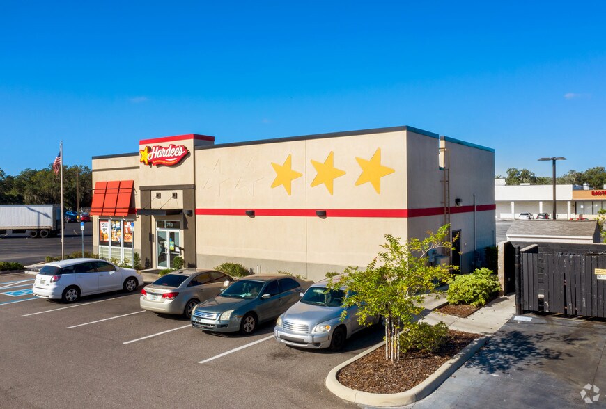 More Photos Of 1713 James L Redman Pky, Plant City Fast Food For Lease