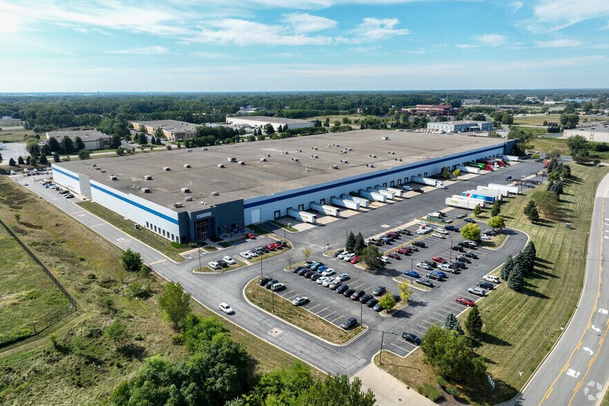 More Photos Of 6515 Ameriplex Dr, Portage Warehouse For Lease