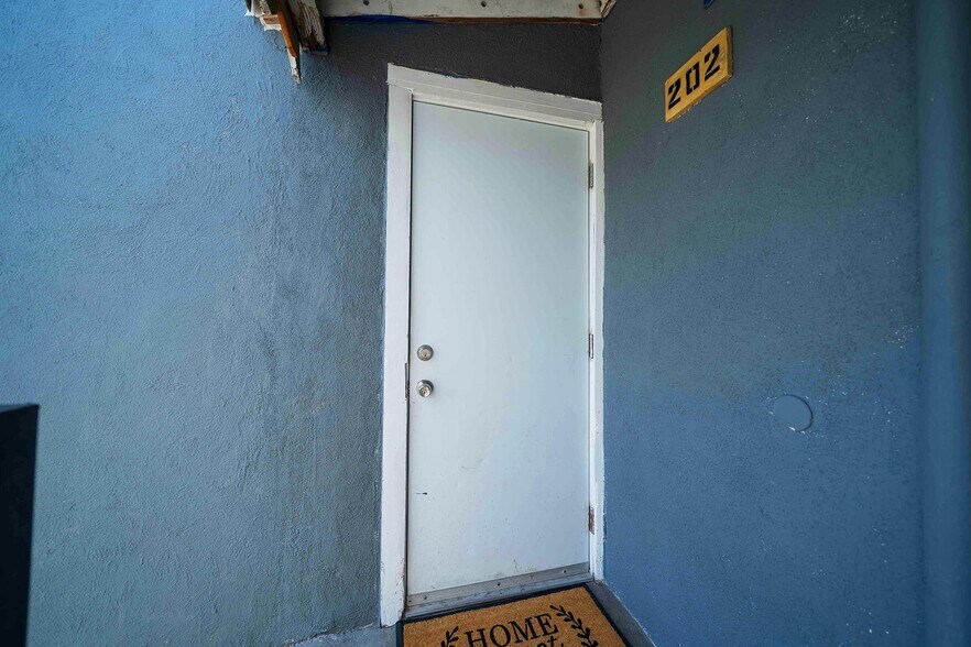 More Photos Of 3714 Pico Blvd, Los Angeles Apartments For Sale