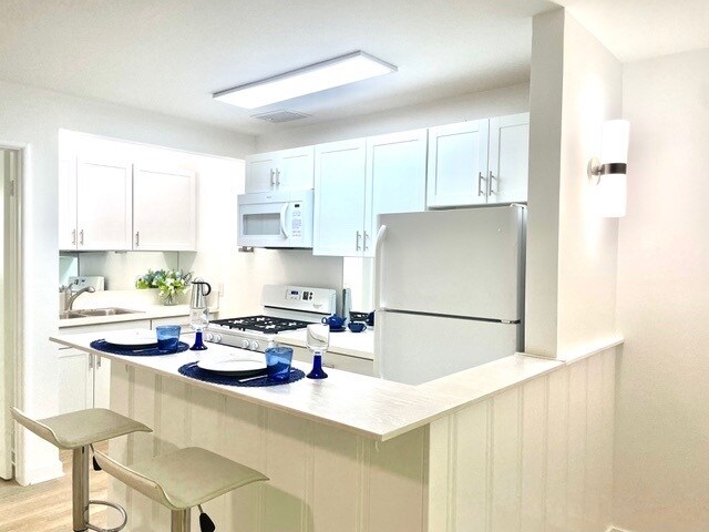 More Photos Of 1453 S Westgate Ave, Los Angeles Apartments For Sale