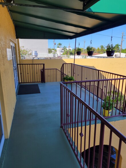 More Photos Of 2745 E Oakland Park Blvd, Fort Lauderdale Office For Lease