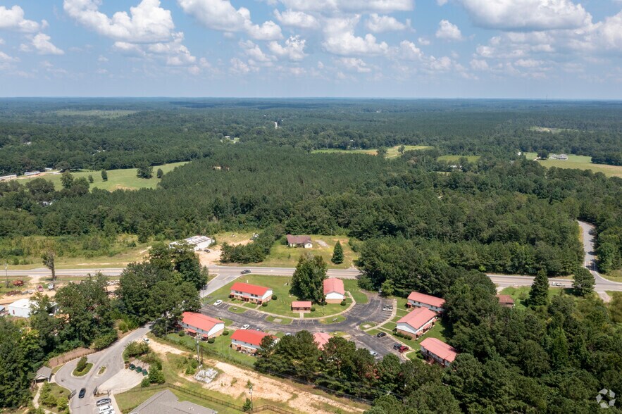 More Photos Of 1500 N Archusa Ave, Quitman Apartments For Sale