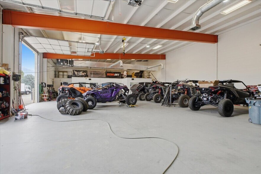 More Photos Of 14860 S Concord Park Dr, Bluffdale Light Distribution For Sale