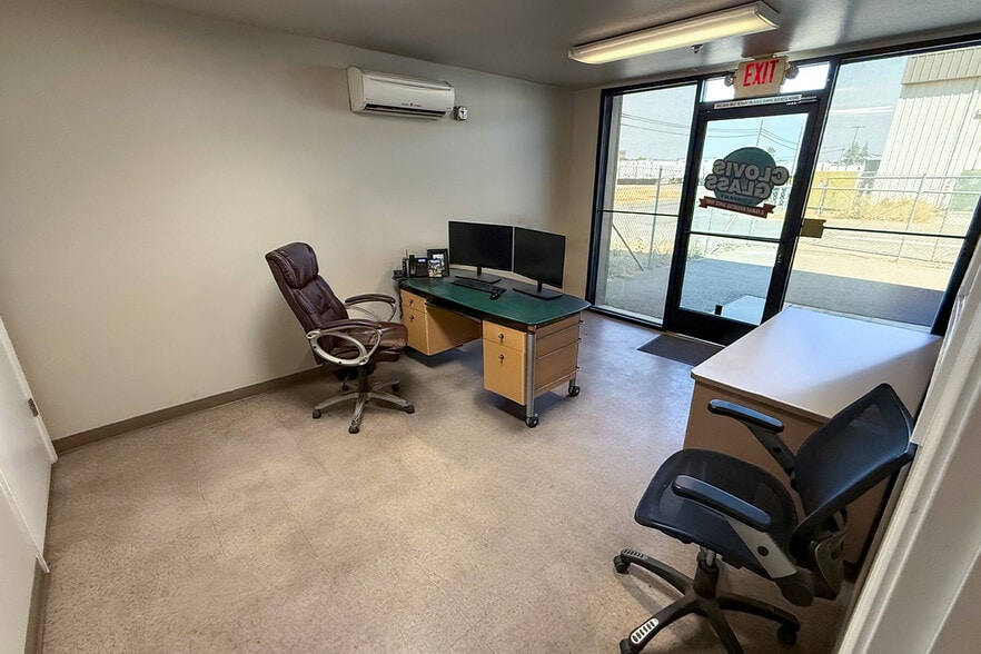 More Photos Of 2773 E Malaga Ave, Fresno Warehouse For Lease