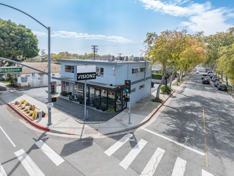 More Photos Of 4309-4315 Overland Ave, Culver City Office For Sale