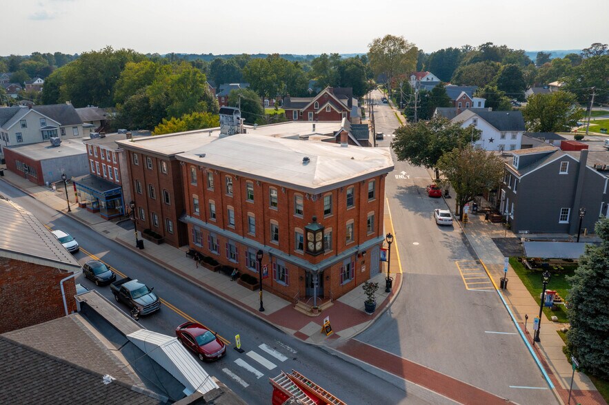 More Photos Of 24 S 3rd St, Oxford Bank For Lease