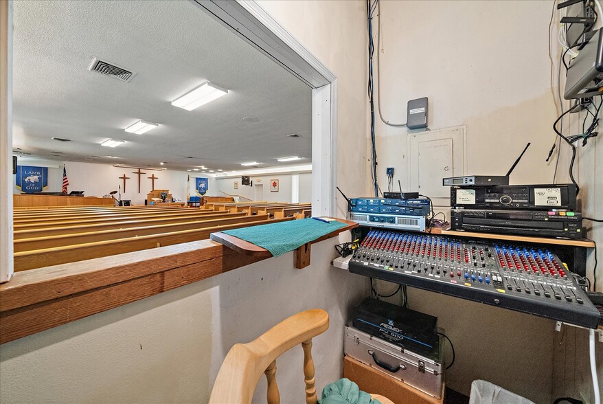 More Photos Of 3601 W Old 441, Mount Dora Specialty For Sale