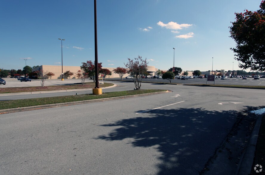 More Photos Of 375 Jacksonville Mall, Jacksonville Unknown For Lease