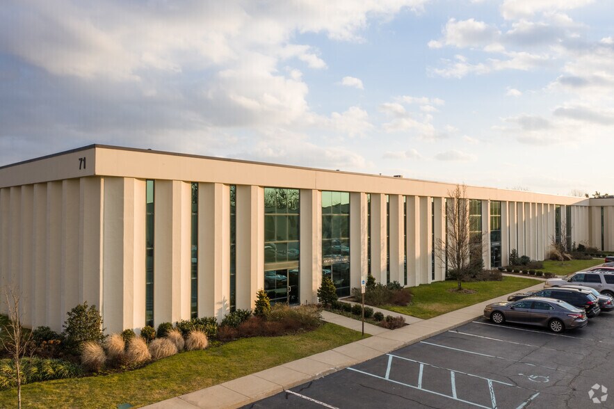 More Photos Of 67-71 Veronica Ave, Somerset Warehouse For Lease