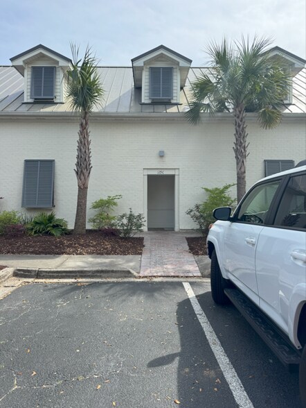 More Photos Of 125c Wappoo Creek Drive, Charleston Office For Lease