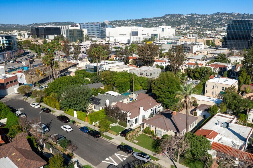 More Photos Of 6733 Colgate Ave, Los Angeles Apartments For Sale