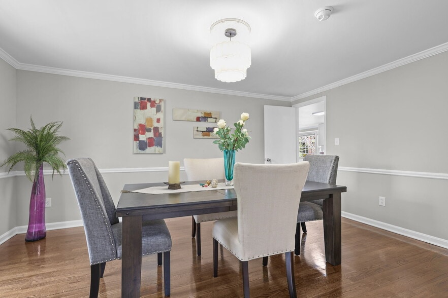 More Photos Of 9725 Lookout Pl, Gaithersburg Healthcare For Sale