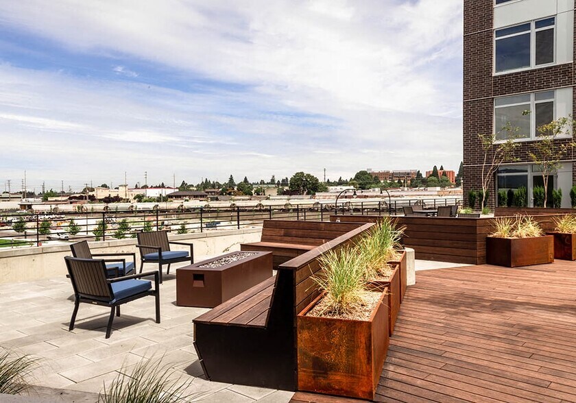 More Photos Of 700 Waterfront Way, Vancouver Apartments For Lease
