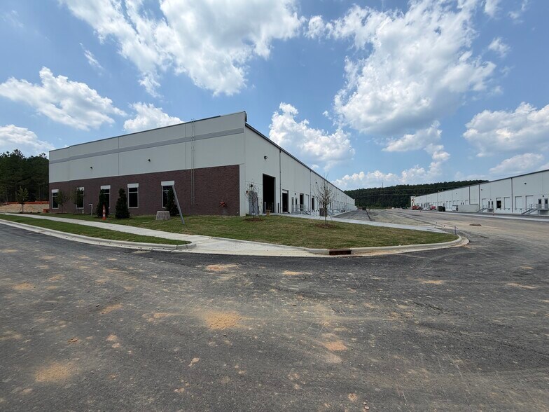 More Photos Of 1485 Goodwin Rd, Apex Unknown For Lease