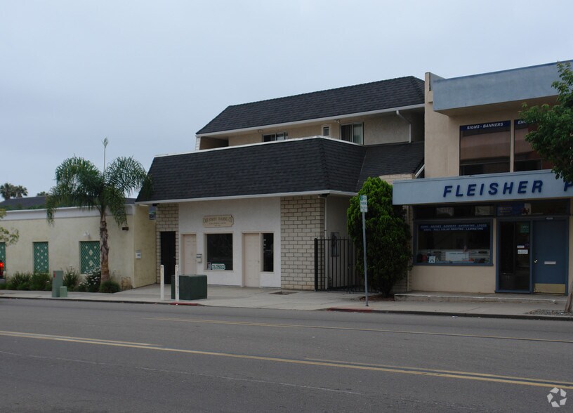 More Photos Of 4660 Cass St, San Diego Office For Lease