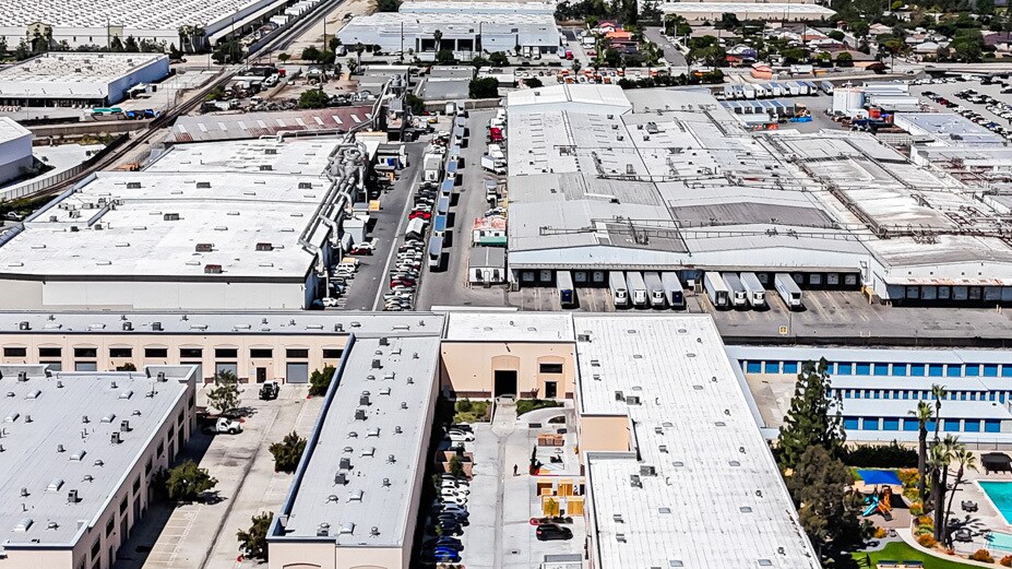 More Photos Of 1623 W San Bernardino Rd, West Covina Distribution For Lease