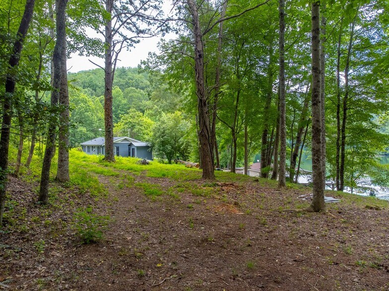More Photos Of 270 Deyton Camp Rd, Robbinsville Marina For Sale