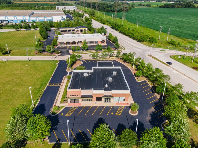 More Photos Of 201 Genesis Dr, North Aurora Freestanding For Lease