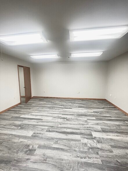 More Photos Of 160 N Hollywood Rd, Houma Loft Creative Space For Sale