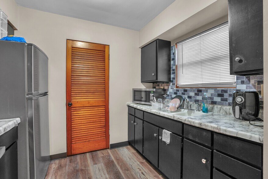 More Photos Of 6922 Columbia ave, Hammond Multifamily For Sale