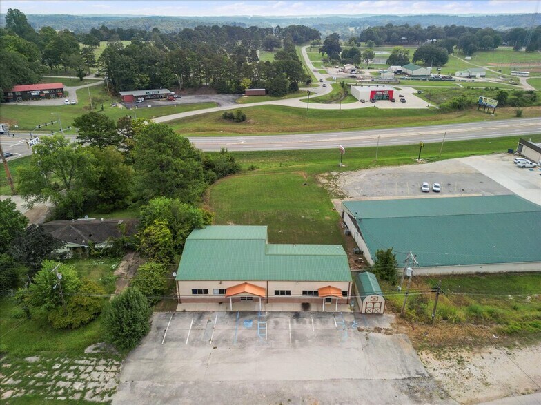 Primary Photo Of 1006 Nettleton Avenue Ave, Thayer Office For Sale