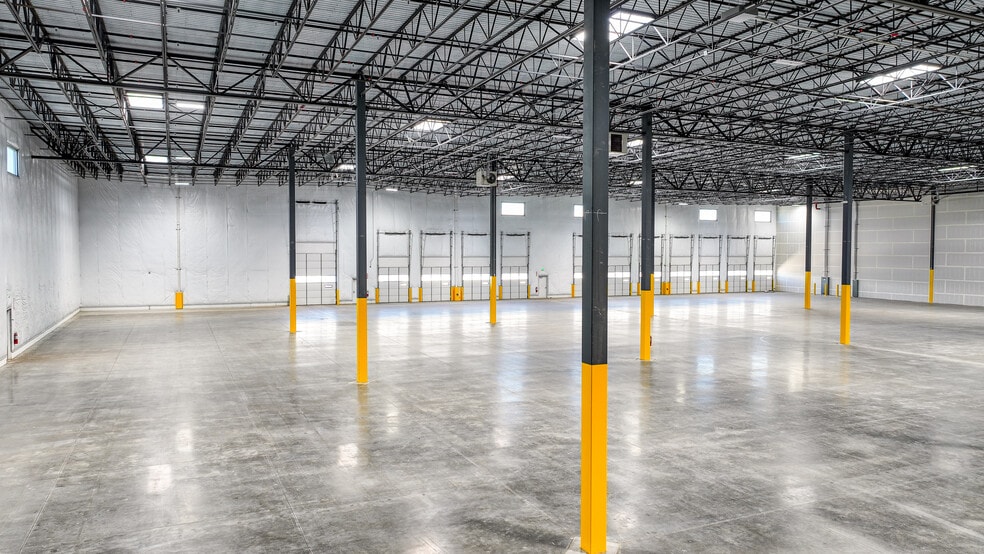 More Photos Of 7450 Clayton St, Denver Warehouse For Lease