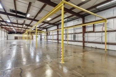 More Photos Of 7633 Cherokee St, Katy Warehouse For Sale