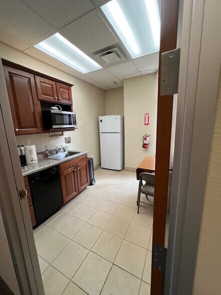 More Photos Of 5488 Reno Corporate Dr, Reno Medical For Sale