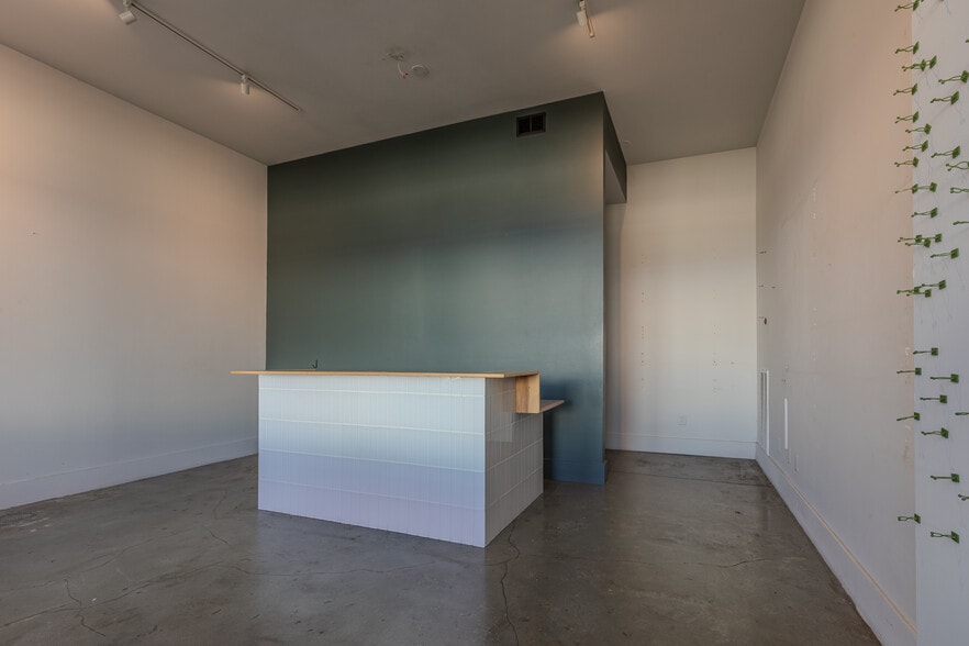 More Photos Of 1522 Bull St, Savannah Storefront For Sale