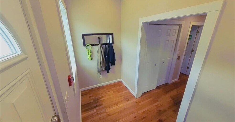 More Photos Of 1500 Hansford St, Charleston Warehouse For Sale