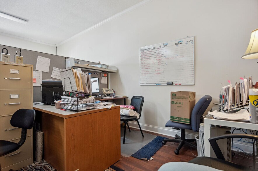 More Photos Of 1212-1216 Gum Branch Rd, Jacksonville General Retail For Sale