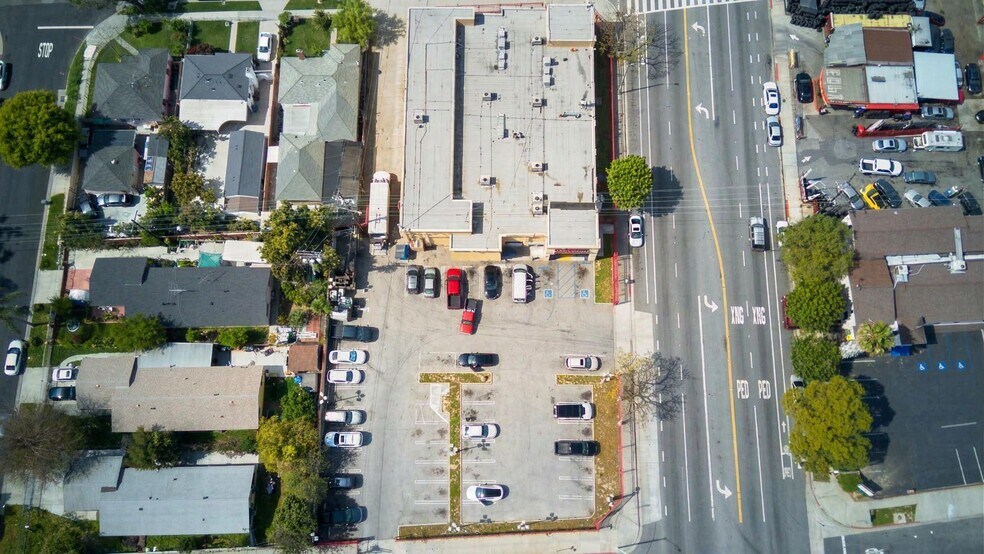 More Photos Of 1900 E Alondra Blvd, Compton Supermarket For Sale