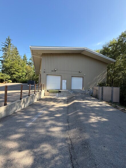 More Photos Of 410 Ida St W, Bremerton Warehouse For Lease