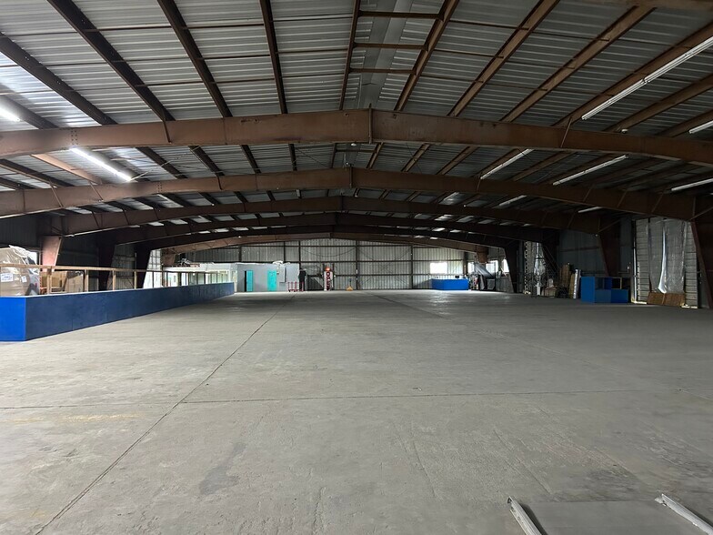 More Photos Of 5568 Ayers St, Corpus Christi Warehouse For Sale