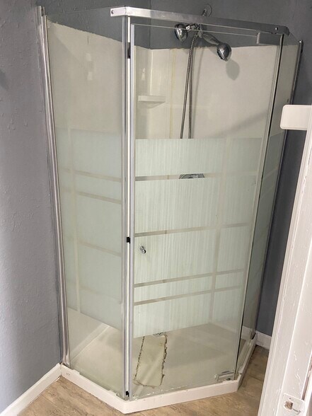 More Photos Of 1918 W Washington St, Indianapolis Apartments For Sale