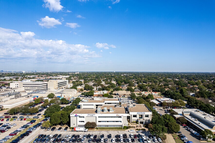 More Photos Of 3801 W 15th St, Plano Medical For Lease
