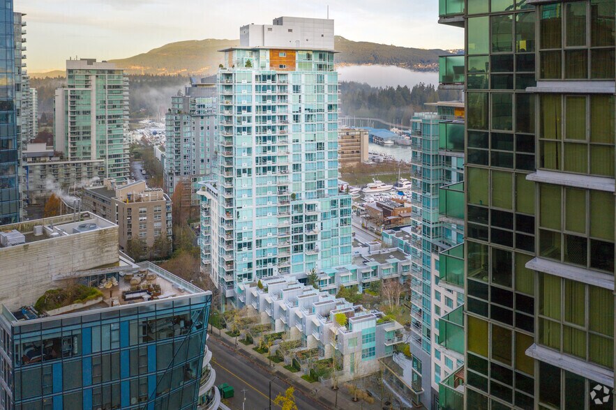 More Photos Of 510-590 Nicola St, Vancouver Apartments For Lease