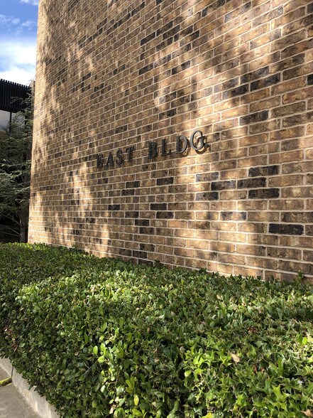 More Photos Of 3033 NW 63rd St, Oklahoma City Office For Sale