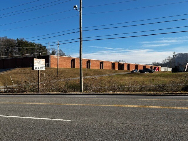 More Photos Of 1347 Hwy 411 N, Etowah Manufacturing For Lease